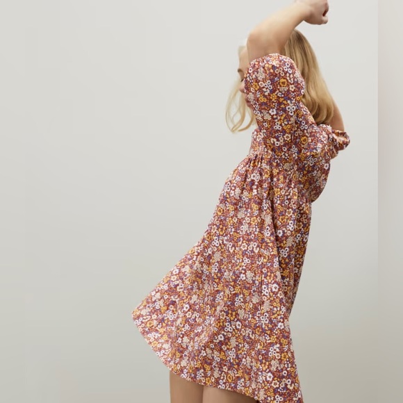 [SOLD] EVERLANE shirred minidress - Picture 2 of 8